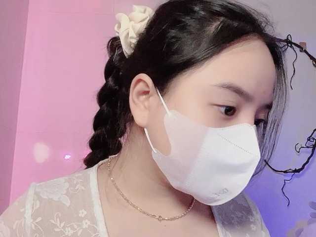 Sralet20's BongaCams show and profile