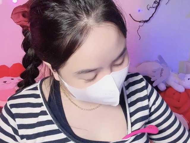 Sralet20's BongaCams show and profile