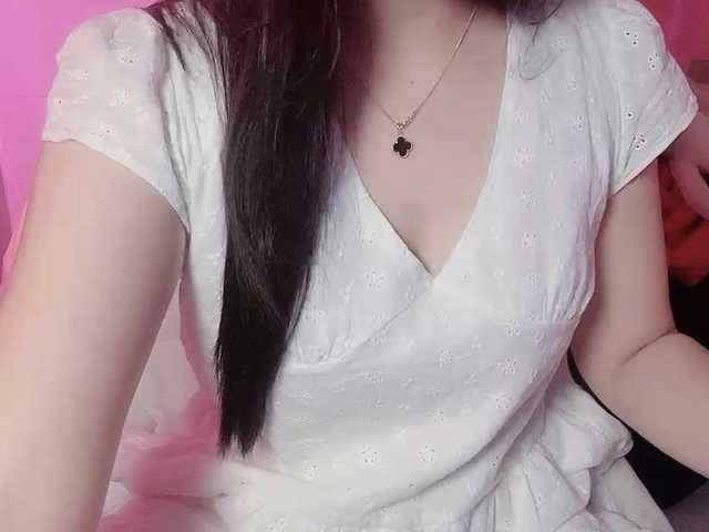 Sralet20's BongaCams show and profile