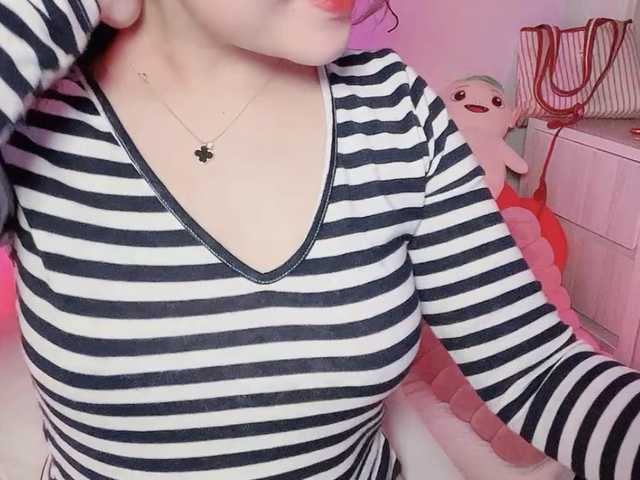 Sralet20's BongaCams show and profile