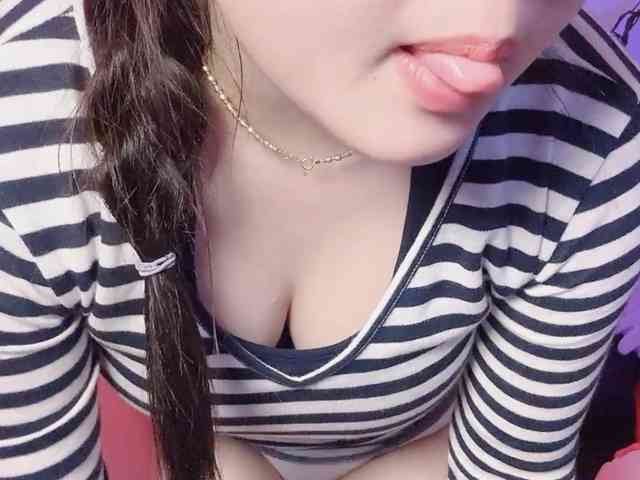 Sralet20 Live Webcam on BongaCams