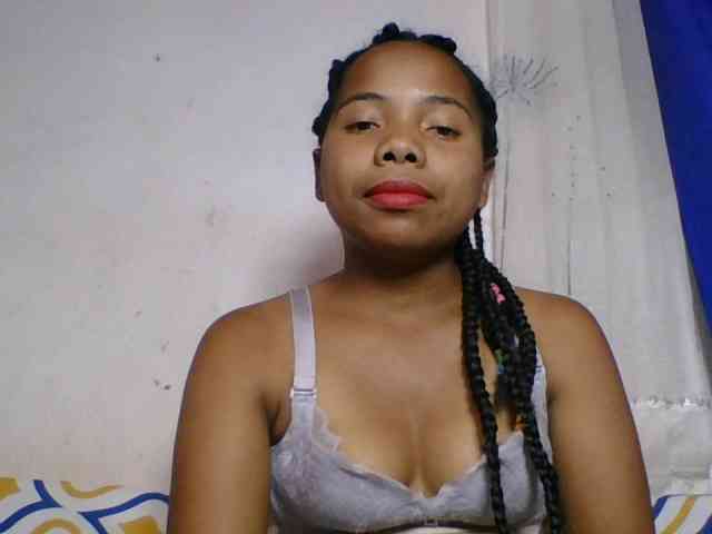 Taniah webcam