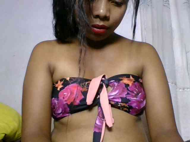 Taniah webcam