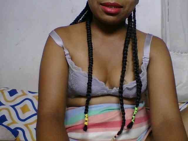 Taniah webcam