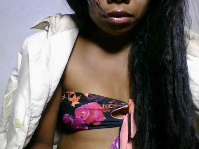 Taniah webcam