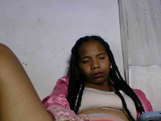 Taniah webcam