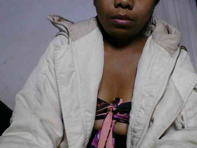 Taniah webcam