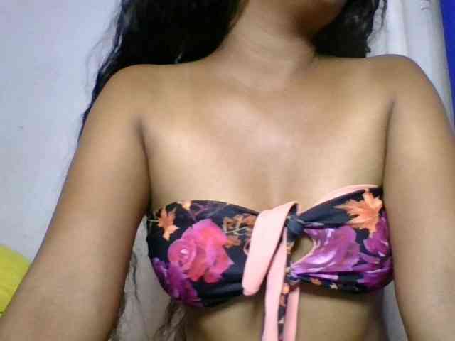 Taniah webcam