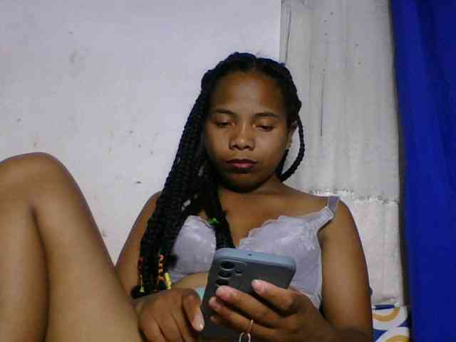 Taniah webcam