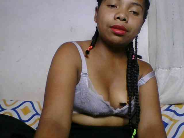 Taniah webcam
