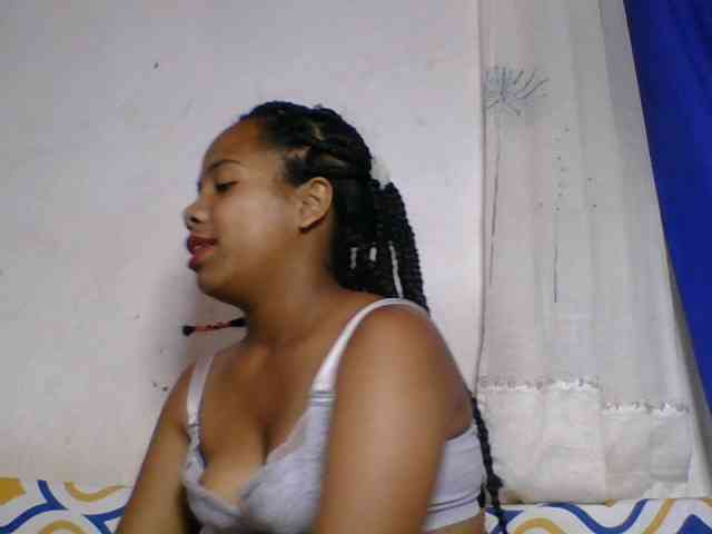 Taniah webcam
