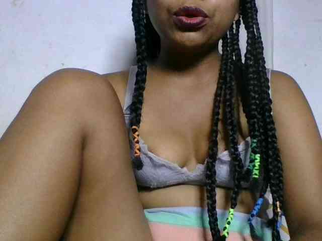Taniah webcam