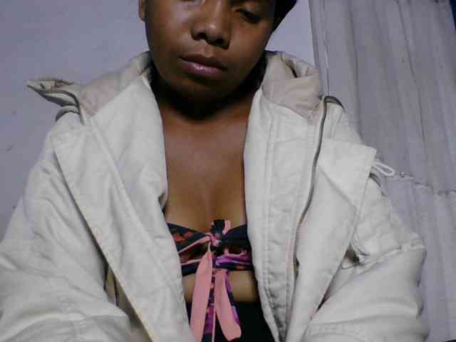 Taniah webcam