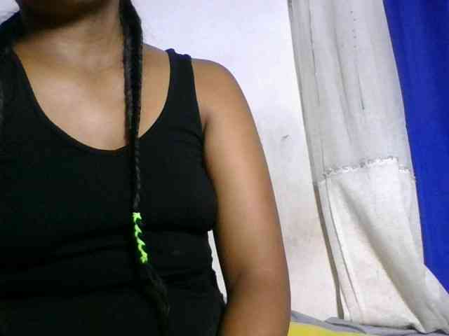 Taniah webcam