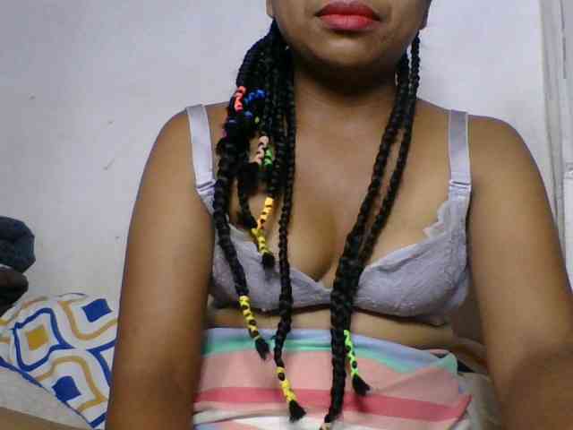 Taniah webcam