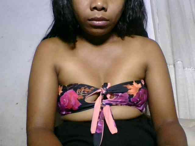 Taniah webcam
