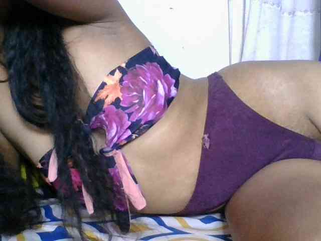 Taniah webcam
