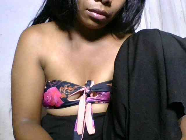 Taniah webcam