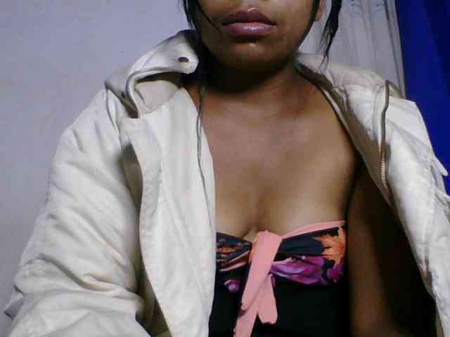 Taniah webcam