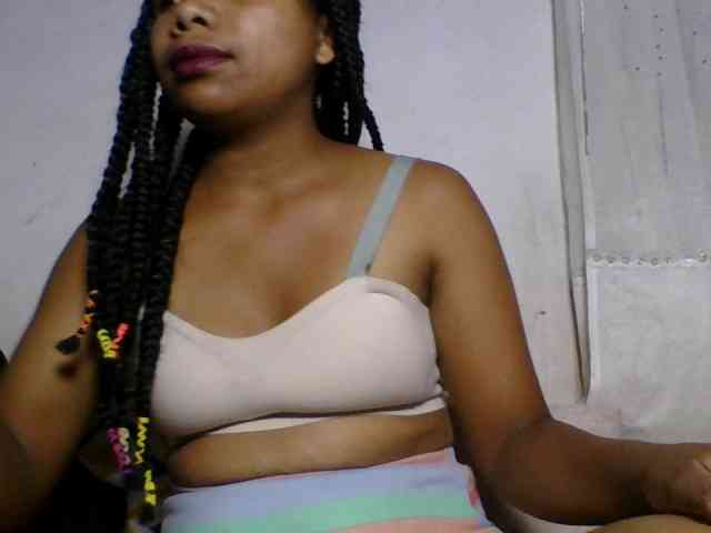 Taniah webcam