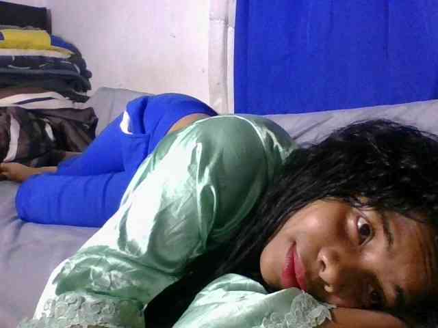 Taniah webcam