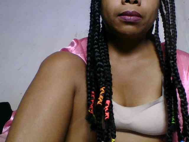 Taniah webcam