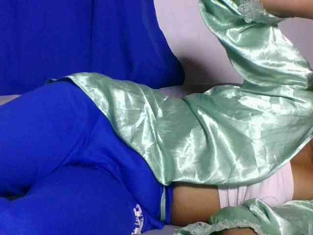 Taniah webcam