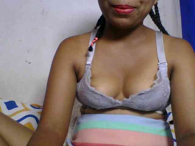 Taniah webcam
