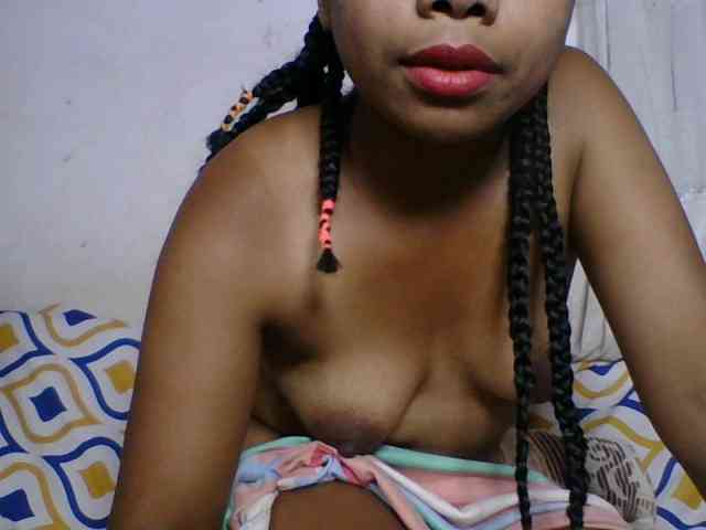 Taniah webcam
