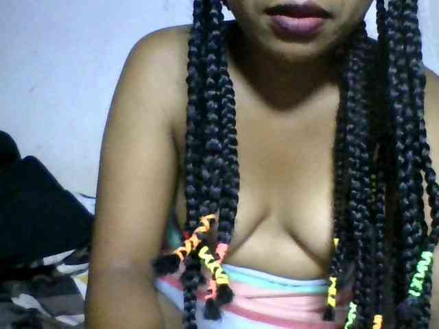 Taniah webcam
