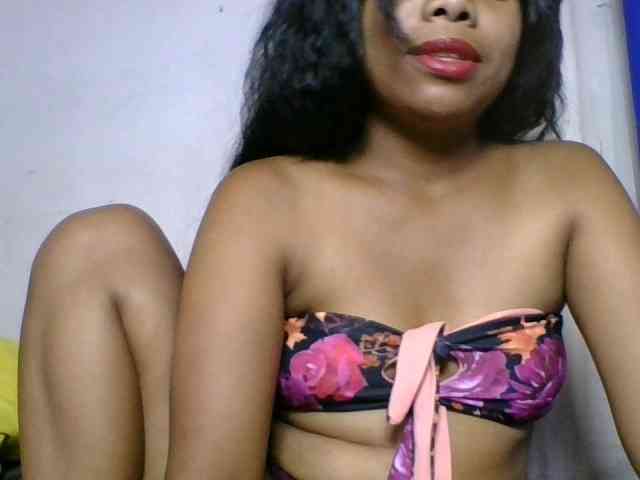 Taniah webcam