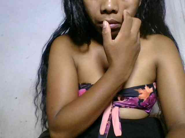 Taniah webcam