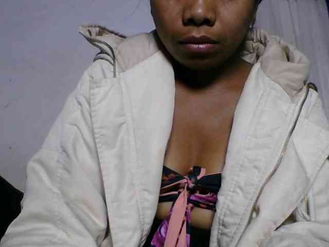 Taniah webcam