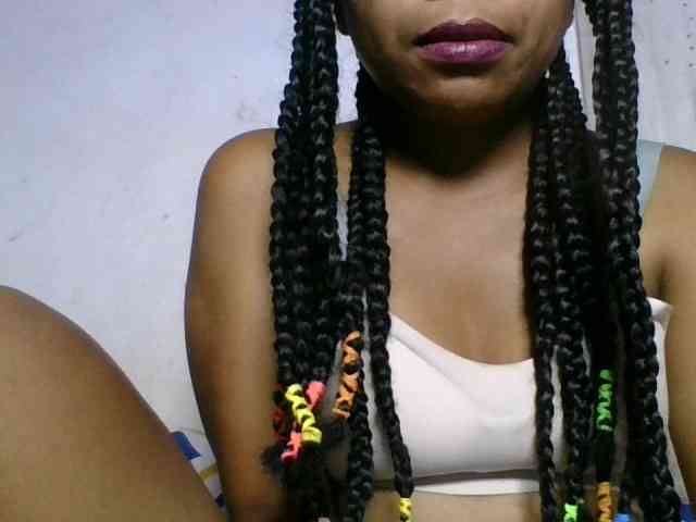 Taniah webcam