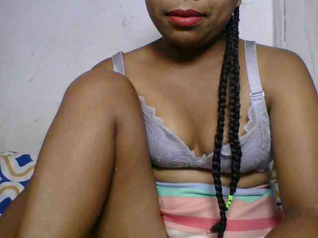 Taniah webcam