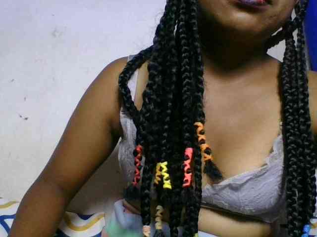 Taniah webcam