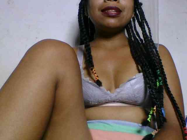 Taniah webcam