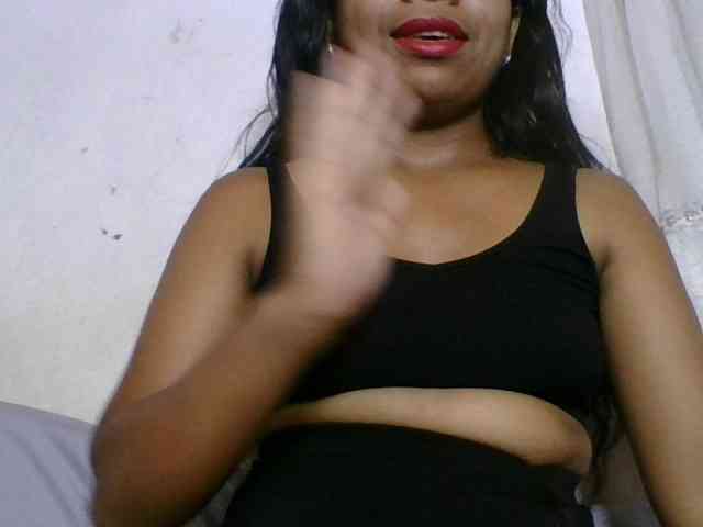 Taniah Live Webcam on BongaCams