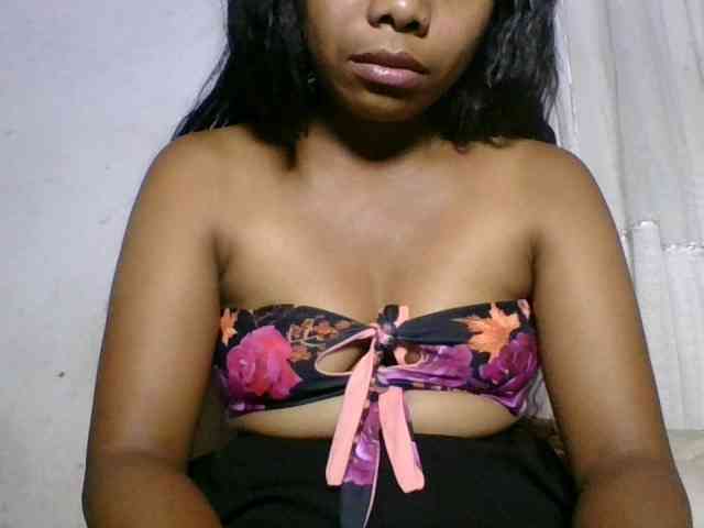 Taniah webcam