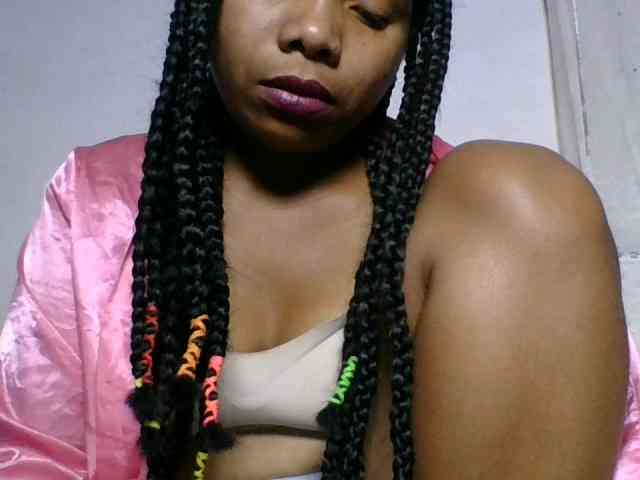 Taniah webcam