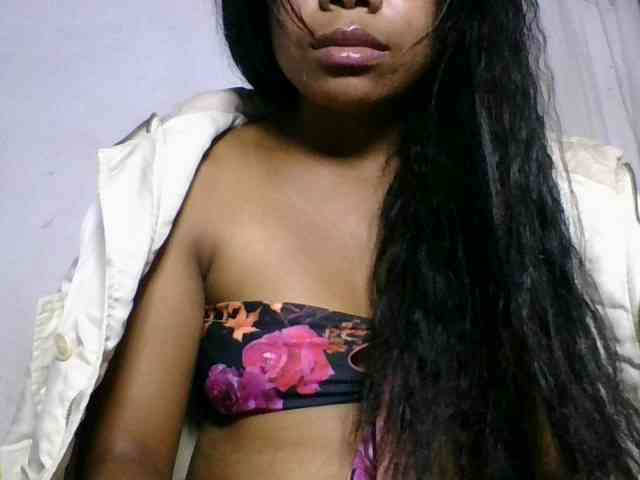 Taniah webcam