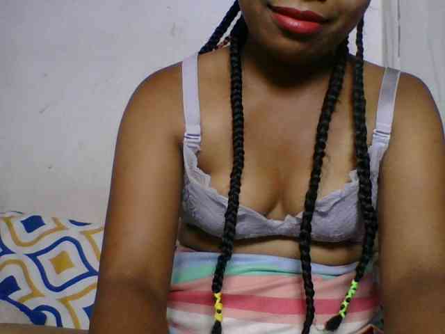 Taniah webcam
