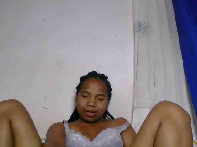 Taniah webcam