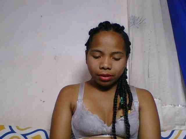 Taniah webcam