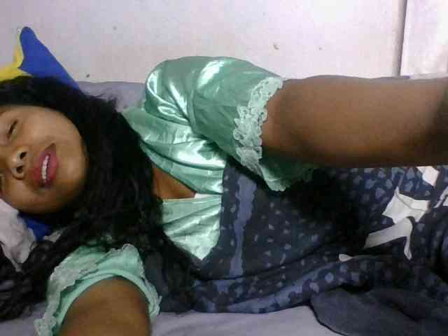 Taniah webcam