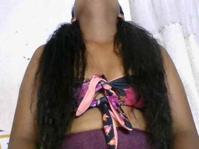 Taniah webcam
