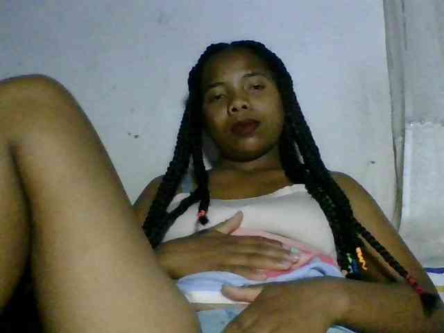 Taniah webcam