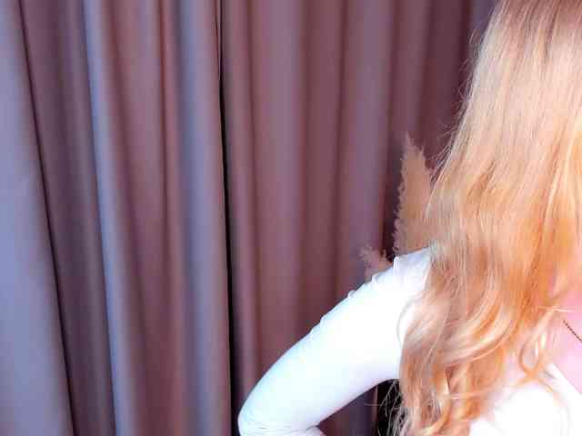 MonikaGreens Live Webcam on BongaCams