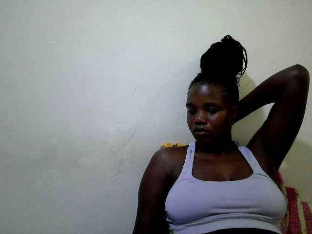 cute-heaven webcam bongacams model stream image