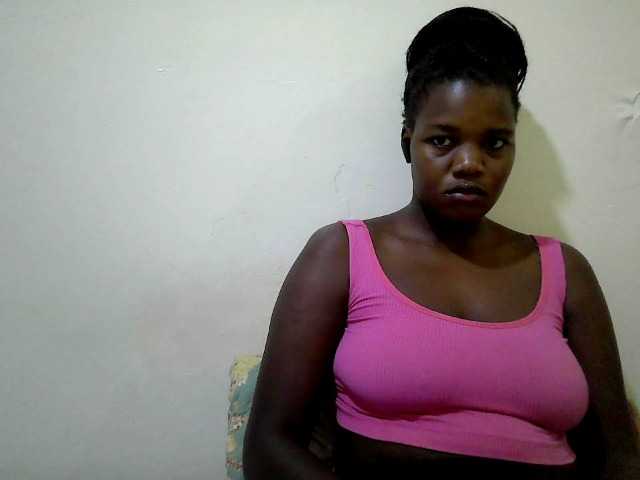 cute-heaven webcam bongacams model stream image